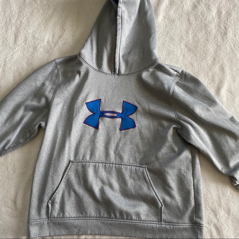 UA sweatshirt